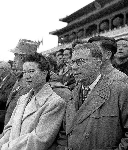 Jean-Paul Sartre e Simone de Beauvoir em Pequim, no ano de 1955.