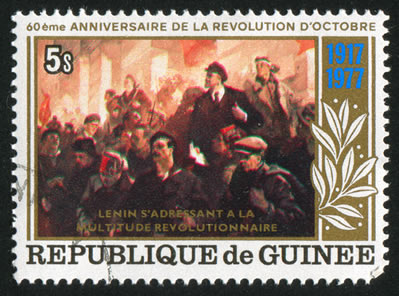 Selo representando o pronunciamento de Lênin. O líder bolchevique foi um dos impulsionadores do poder dos sovietes.*