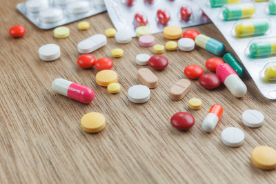 A Anvisa é responsável pelo controle da produção de medicamentos