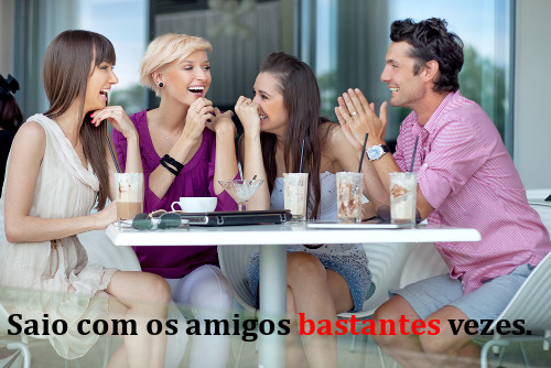 Na oração, a palavra “bastante” é um adjetivo e, portanto, concorda em número com o substantivo que modifica