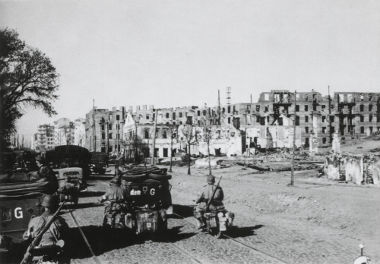 O ataque nazista à URSS, em 1941, ficou conhecido como Operação Barbarossa