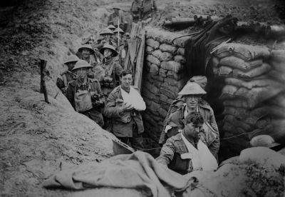 Houve uma trégua entre combatentes da Primeira Guerra no Natal de 1914, nas imediações da cidade de Ypres