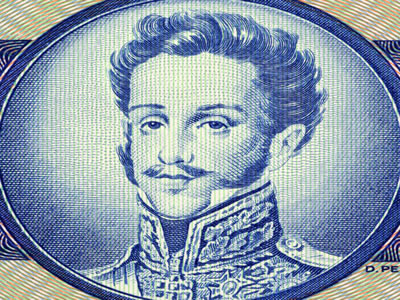 Através da Constituição de 1824, D. Pedro I pôde exercer de forma centralizada o poder no Brasil Imperial.*