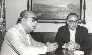 João Batista Figueiredo com Paulo Maluf, que disputou eleição para substituir o último governante da ditadura militar no Brasil *