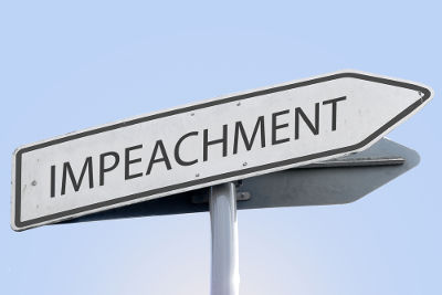 Impeachment é o nome que se dá a um processo de afastamento de um chefe de Estado do poder político