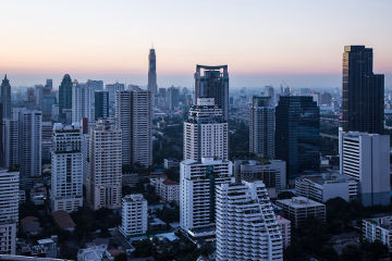 Enquanto muitas cidades africanas não possuem estruturas básicas, a paisagem de Joanesburgo, na África do Sul, assemelha-se à de países desenvolvidos