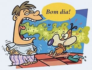 O mau hálito pode ser causado por diversos fatores