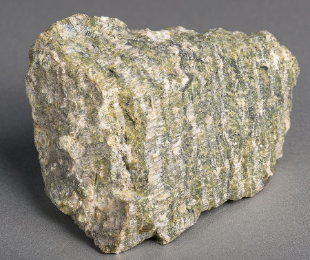 Mineral contendo amianto