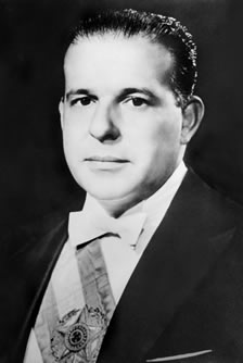 Empossado depois de muita negociação em 1961, João Goulart não conseguiu terminar seu mandato devido ao golpe militar de 1964