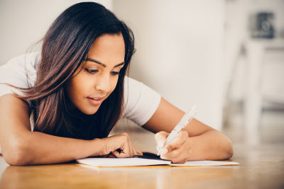Para melhorar sua redação, é preciso conhecer as técnicas que farão dela um texto coeso e coerente