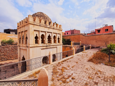 Construção arquitetônica almorávida em Marrakesh, Marrocos, África