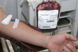 O ato de doar sangue é rápido, simples e salva vidas.