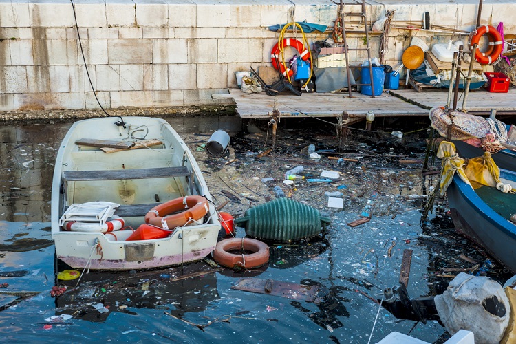 Nem toda água poluída está contaminada